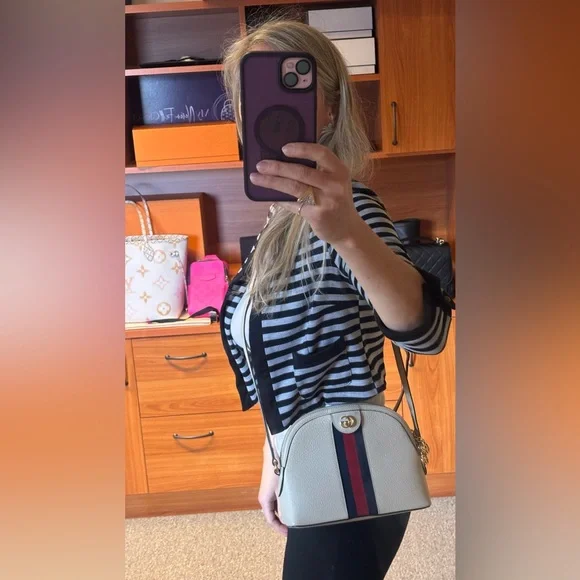 Stunning Gucci Dome Crossbody - Picture 10 of 16